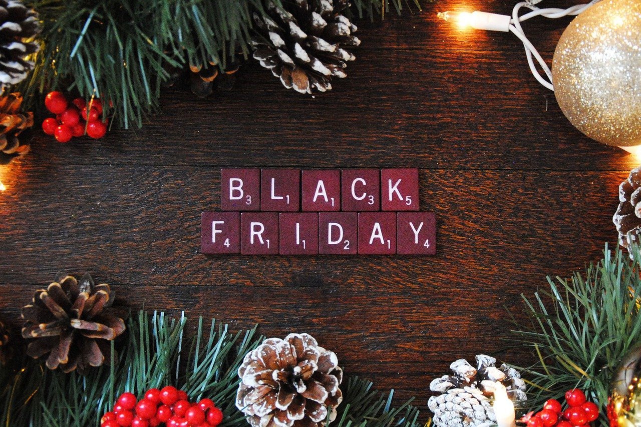 AI Shopping Guide: Your Black Friday 2024 Deal Finder feature image